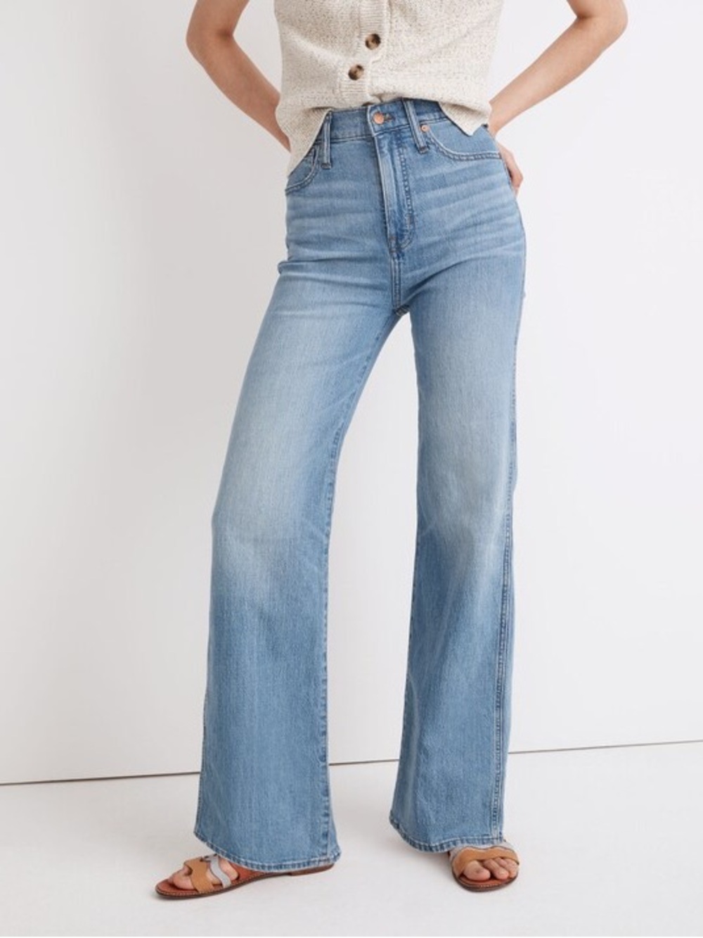 Madewell 11” Highrise Flare Light wash jeans 25